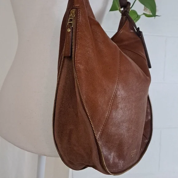 Fossil large leather shoulder bag zipper detail gold brass hardware - Picture 6 of 17